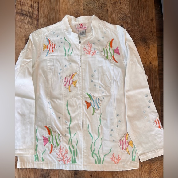 Quacker Factory Embroidered Fish Design White Jacket - Picture 2 of 6